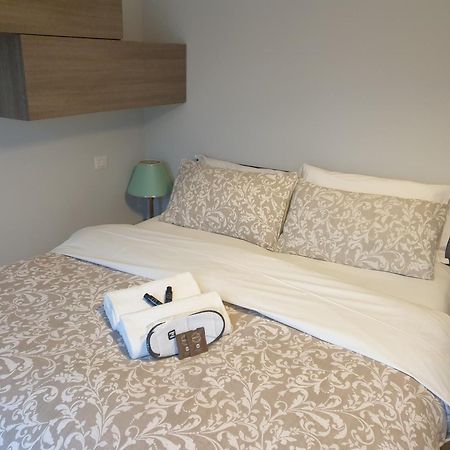 Michelangelo Apartments Cormano Chambre photo