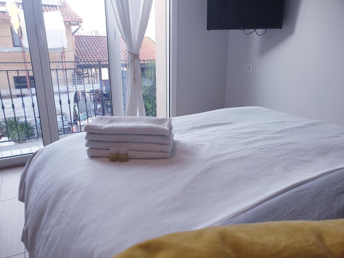 Michelangelo Apartments Cormano Extérieur photo